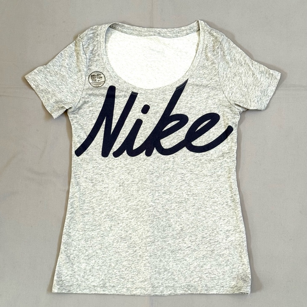 Nike Women's Light Heather Gray Scoop Neck Tee with Navy Script